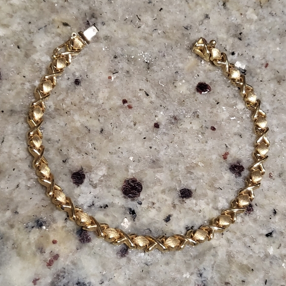 14k Vintage Solid Gold Bracelet - Picture 2 of 5